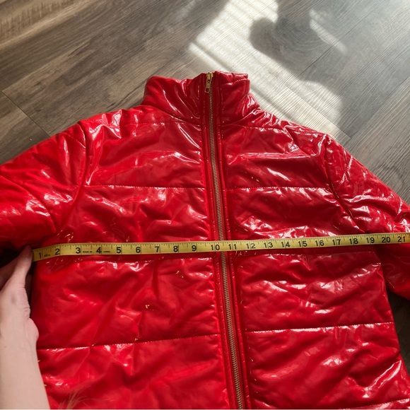 VINTAGE VIBRANT CHERRY RED PUFFER JACKET COAT - Picture 15 of 16